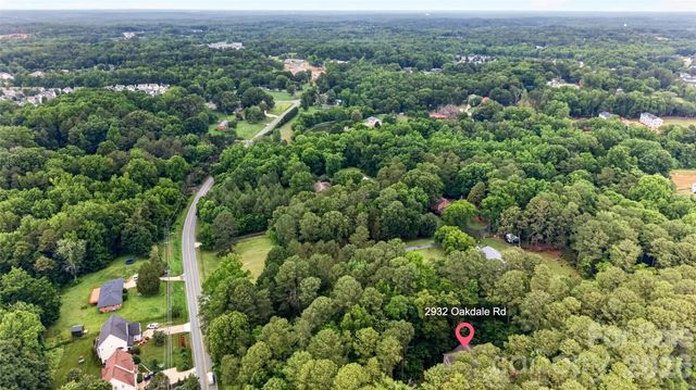 2932 Oakdale Road, Charlotte, NC 28216