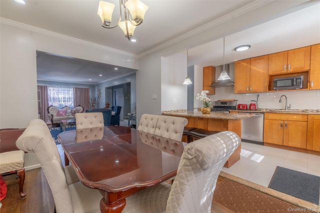 25708 147th Avenue, Rosedale, NY 11422