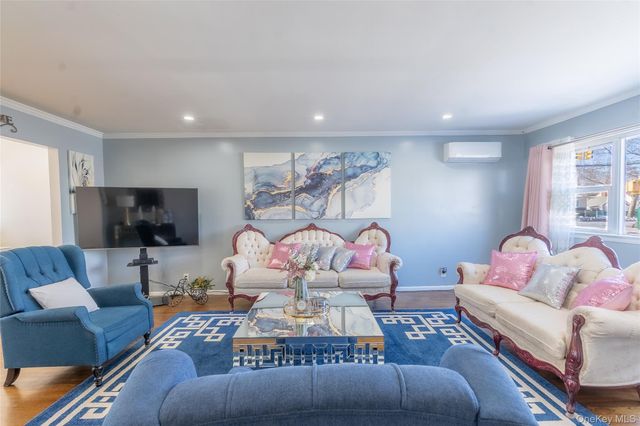 25708 147th Avenue, Rosedale, NY 11422