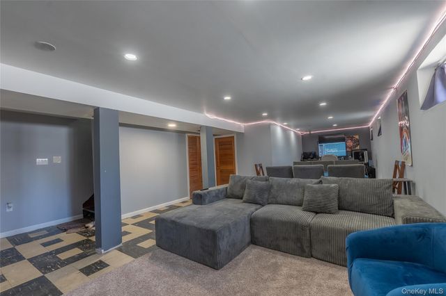 25708 147th Avenue, Rosedale, NY 11422