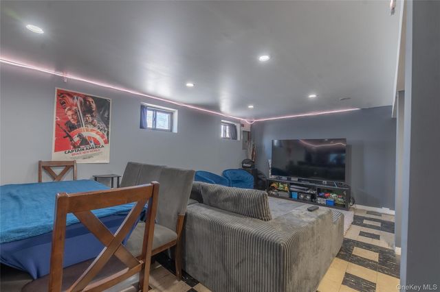 25708 147th Avenue, Rosedale, NY 11422