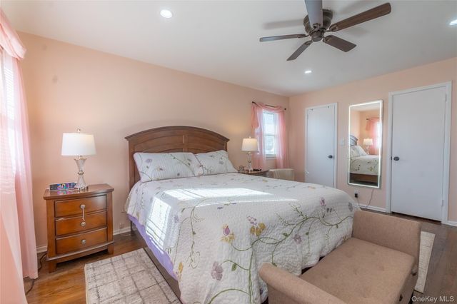 25708 147th Avenue, Rosedale, NY 11422