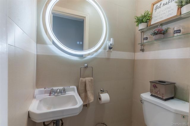 25708 147th Avenue, Rosedale, NY 11422