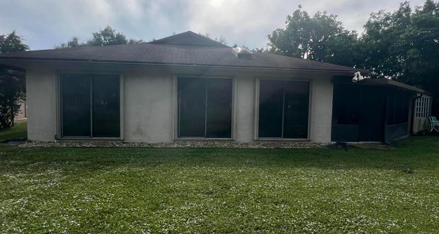 5149 Rose Hill Drive, Boynton Beach, FL 33437