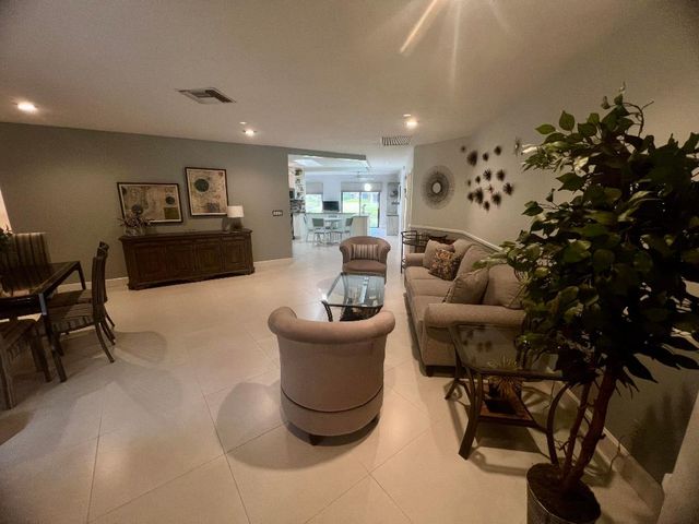 5149 Rose Hill Drive, Boynton Beach, FL 33437