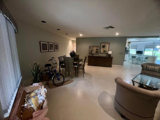 5149 Rose Hill Drive, Boynton Beach, FL 33437