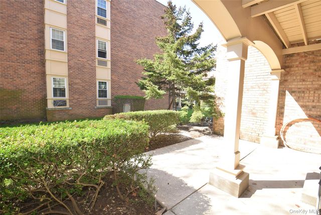 206-14 Emily Road 42 L, Bayside, NY 11360