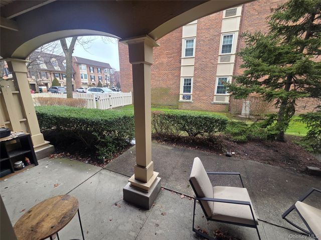 206-14 Emily Road 42 L, Bayside, NY 11360