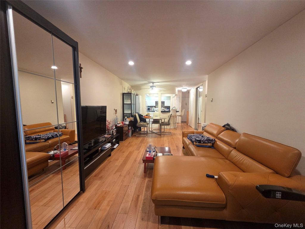 206-14 Emily Road 42 L, Bayside, NY 11360