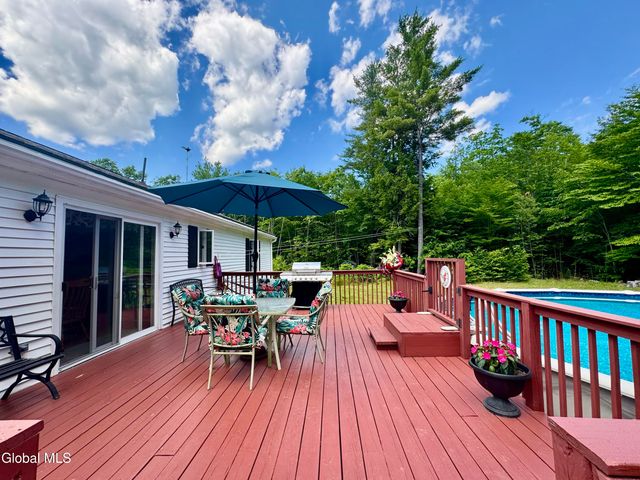 59 North Drive, Lake Luzerne, NY 12846