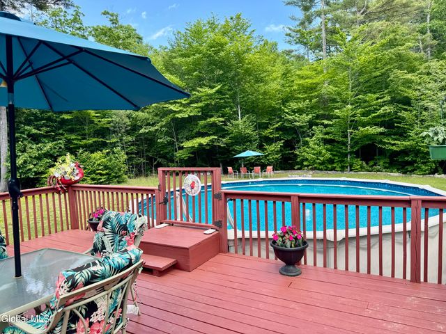 59 North Drive, Lake Luzerne, NY 12846