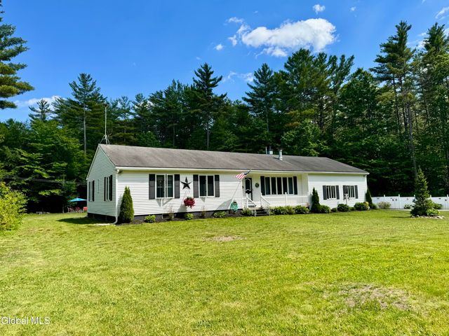 59 North Drive, Lake Luzerne, NY 12846