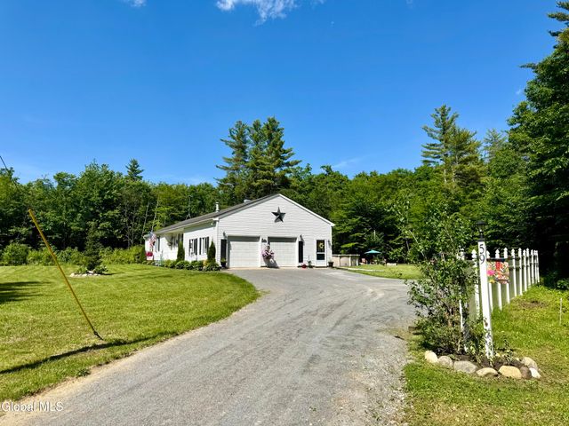 59 North Drive, Lake Luzerne, NY 12846