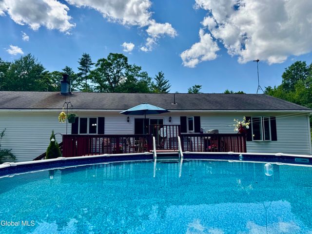 59 North Drive, Lake Luzerne, NY 12846