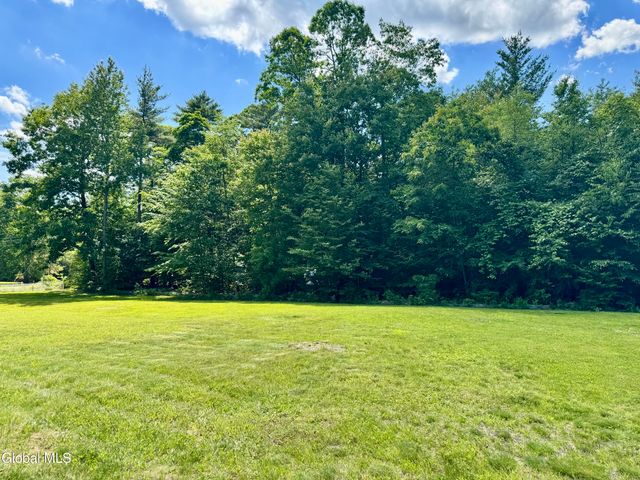 59 North Drive, Lake Luzerne, NY 12846