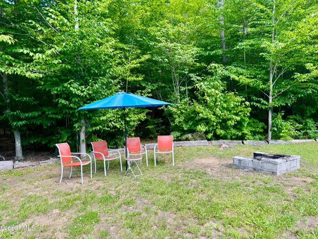 59 North Drive, Lake Luzerne, NY 12846
