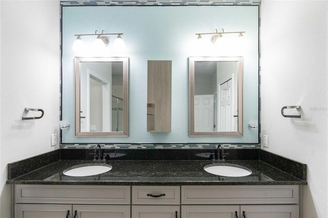 9204 FOX SPARROW ROAD, Tampa, FL 33626