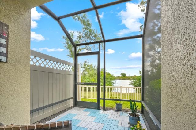 9204 FOX SPARROW ROAD, Tampa, FL 33626