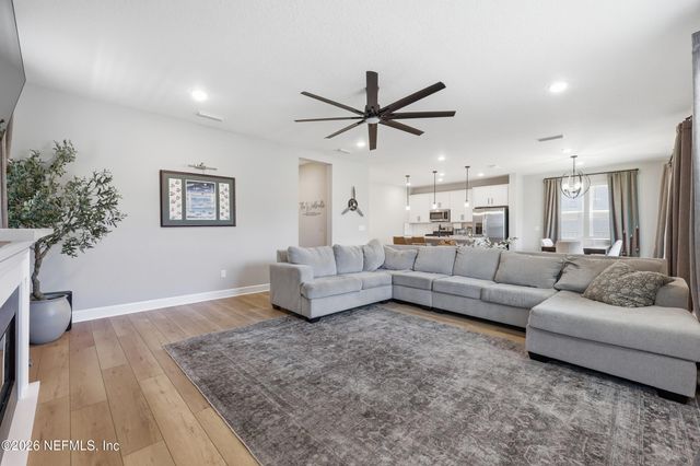75353 FOX CROSS Avenue, Yulee, FL 32097