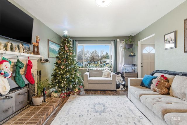 4426 W Clark Cir, Boise, ID 83705