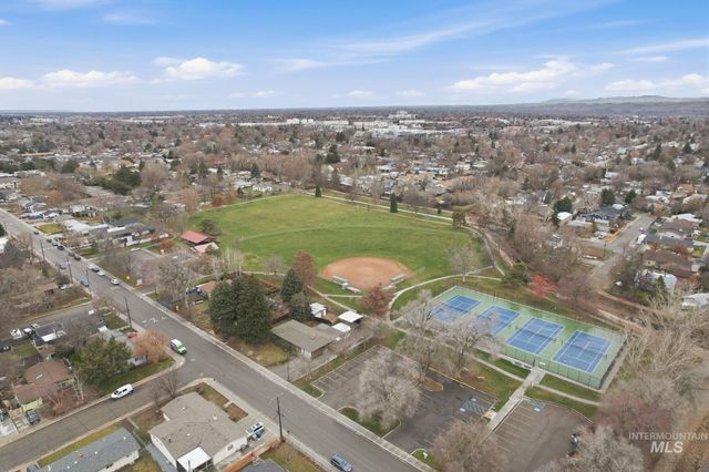 4426 W Clark Cir, Boise, ID 83705