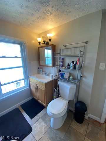 1536 E 195th Street, Euclid, OH 44117