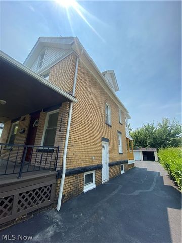 1536 E 195th Street, Euclid, OH 44117