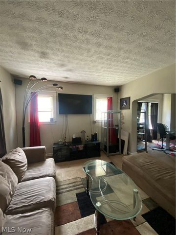1536 E 195th Street, Euclid, OH 44117