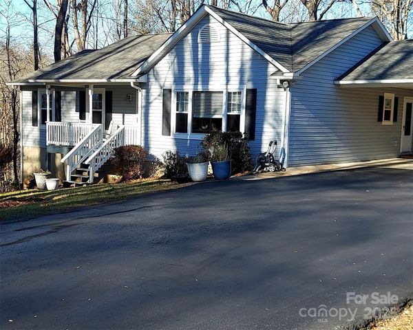 128 Ridgewood Way 208, Marion, NC 28752