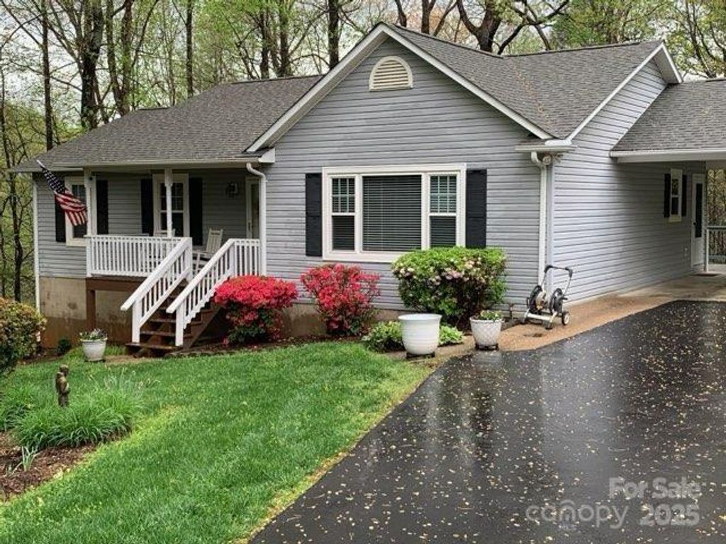 128 Ridgewood Way 208, Marion, NC 28752