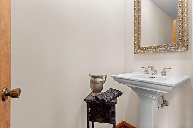 2628 Washington Blvd, Glassport, PA 15045