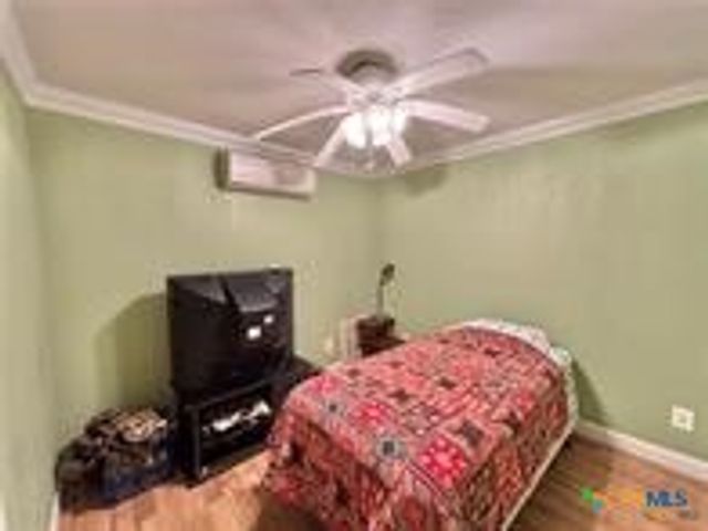 1306 W Madison Avenue, Port O Connor, TX 77982