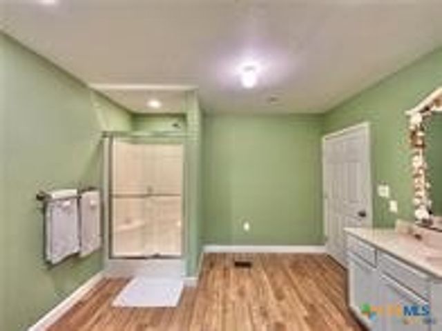 1306 W Madison Avenue, Port O Connor, TX 77982