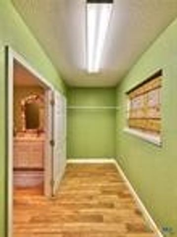 1306 W Madison Avenue, Port O Connor, TX 77982