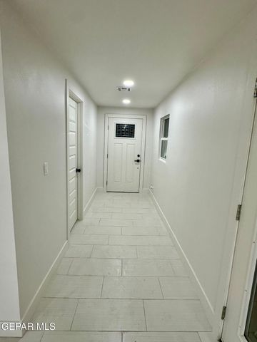 8045 GILBERT Drive, El Paso, TX 79907