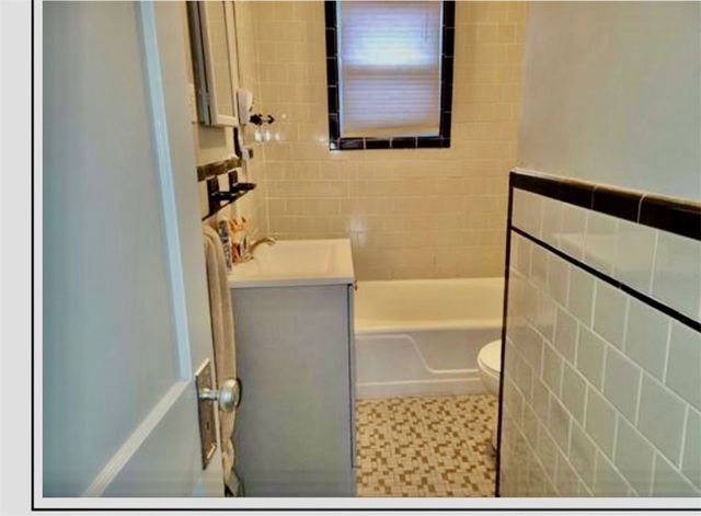 18 Dunnell Avenue, Pawtucket, RI 02860