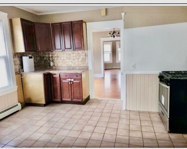 18 Dunnell Avenue, Pawtucket, RI 02860