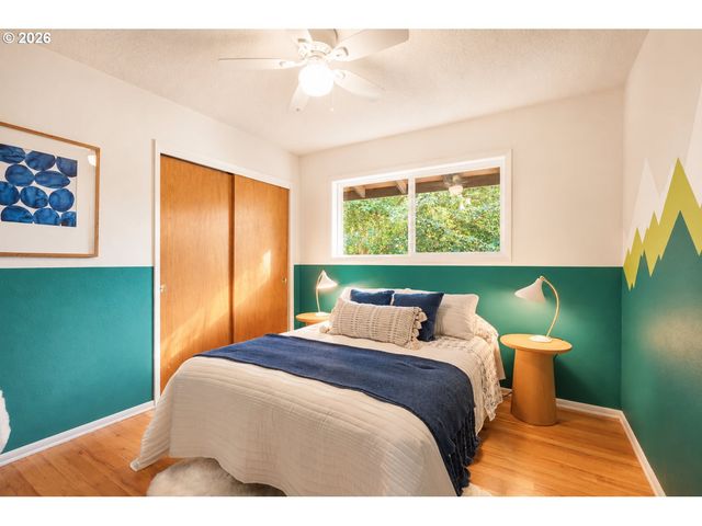 16011 Ne ROSE Pkwy, Portland, OR 97230