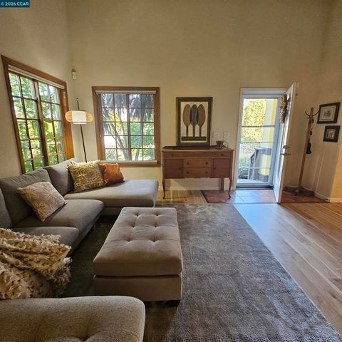 151 Daniels Ave, Vallejo, CA 94590