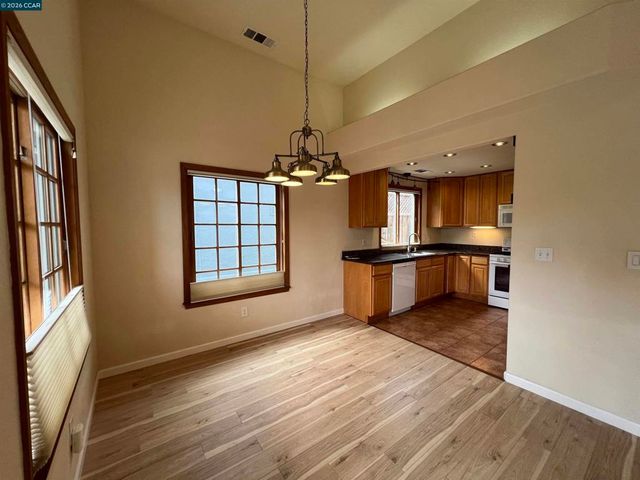 151 Daniels Ave, Vallejo, CA 94590
