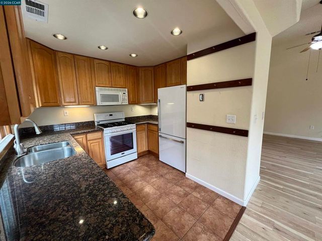 151 Daniels Ave, Vallejo, CA 94590