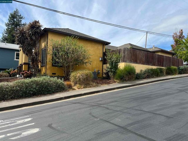 151 Daniels Ave, Vallejo, CA 94590