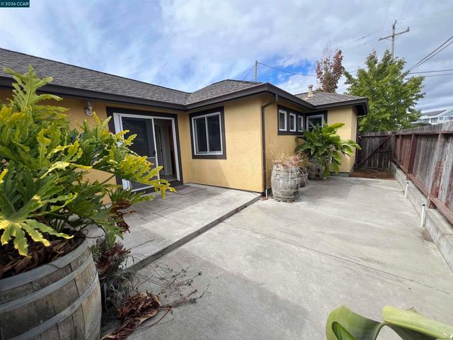 151 Daniels Ave, Vallejo, CA 94590