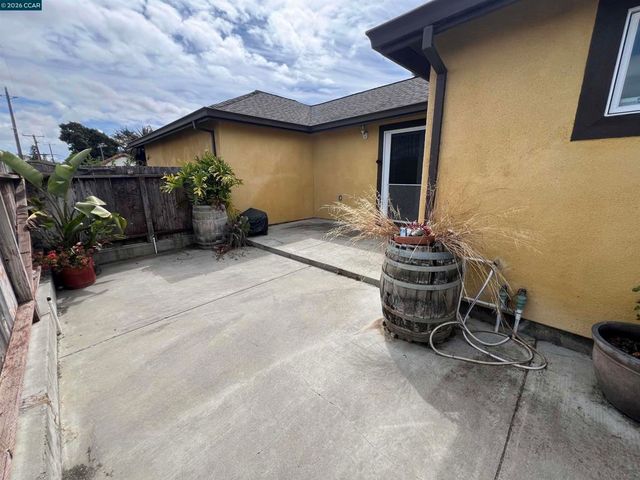151 Daniels Ave, Vallejo, CA 94590