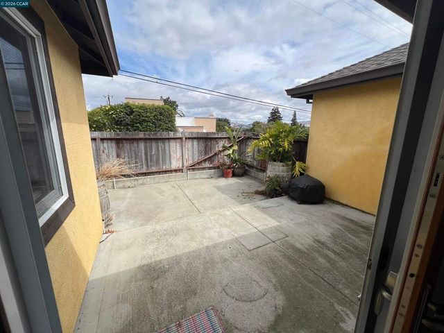 151 Daniels Ave, Vallejo, CA 94590