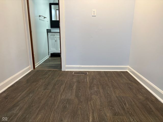 945 Cecil Avenue, Indianapolis, IN 46219