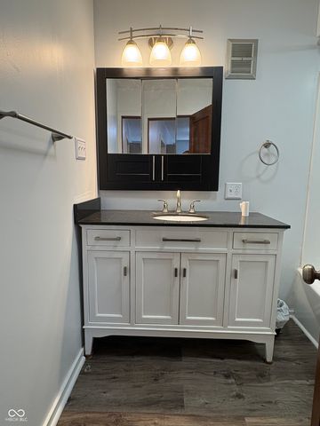 945 Cecil Avenue, Indianapolis, IN 46219