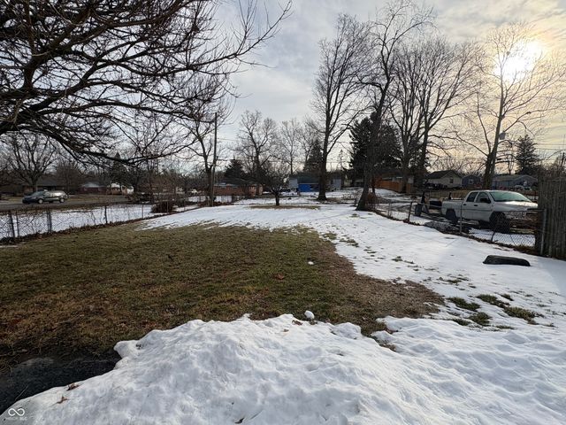 945 Cecil Avenue, Indianapolis, IN 46219