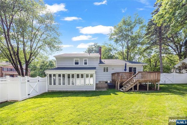 1 Crest Drive, Montvale, NJ 07645