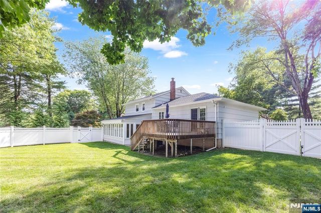 1 Crest Drive, Montvale, NJ 07645
